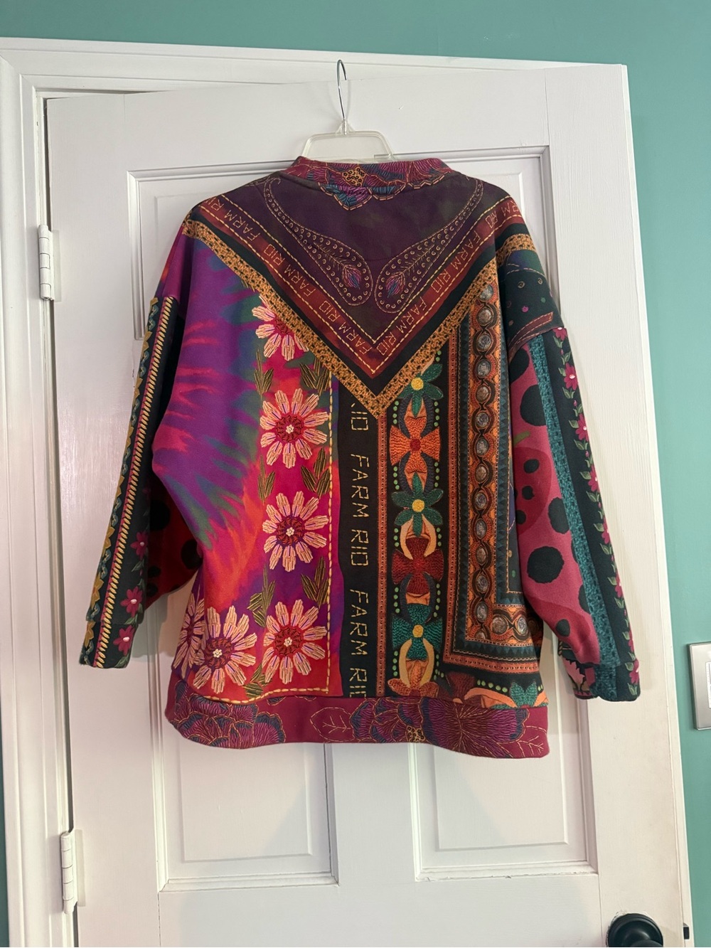 Farm Rio Sweater - Picture 5 of 9